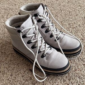 Tom’s leather boots